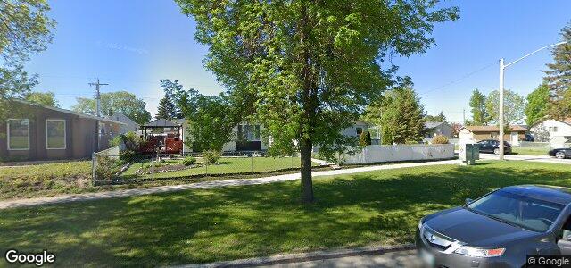 Larawan ng 2092 Manitoba Avenue sa Winnipeg, Manitoba