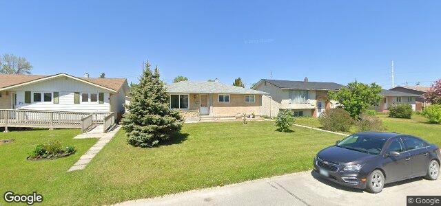 Larawan ng 21 Sanderson Avenue sa Winnipeg, Manitoba