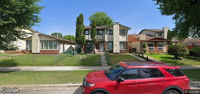 Larawan ng 2103 Burrows Avenue sa Winnipeg, Manitoba