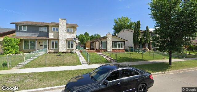 Larawan ng 2107 Burrows Avenue sa Winnipeg, Manitoba
