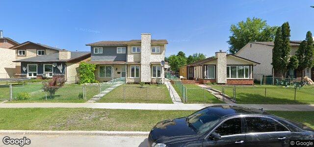 Larawan ng 2111 Burrows Avenue sa Winnipeg, Manitoba