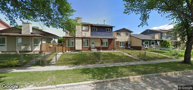 Larawan ng 2123 Burrows Avenue sa Winnipeg, Manitoba