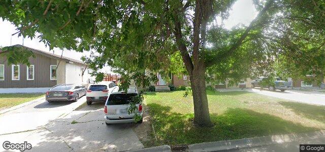 Larawan ng 214 Weitzel Street sa Winnipeg, Manitoba