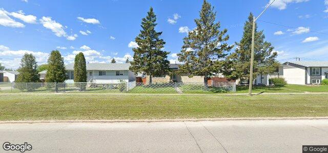 Larawan ng 2142 King Edward Street sa Winnipeg, Manitoba