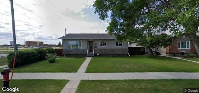 Larawan ng 2170 Burrows Avenue sa Winnipeg, Manitoba