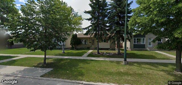 Larawan ng 2210 Burrows Avenue sa Winnipeg, Manitoba