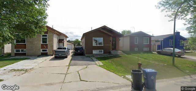 Larawan ng 222 Weitzel Street sa Winnipeg, Manitoba