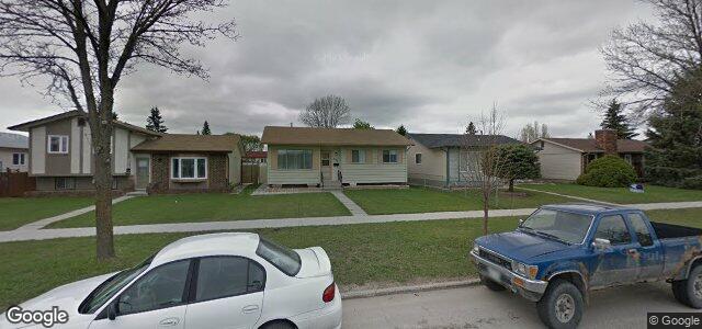 Larawan ng 2222 Burrows Avenue sa Winnipeg, Manitoba