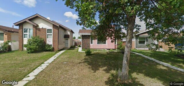 Larawan ng 223 Weitzel Street sa Winnipeg, Manitoba