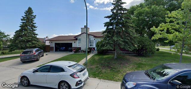 Larawan ng 2233 Burrows Avenue sa Winnipeg, Manitoba