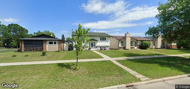 Larawan ng 2253 Burrows Avenue sa Winnipeg, Manitoba