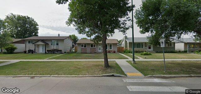 Larawan ng 2254 Burrows Avenue sa Winnipeg, Manitoba