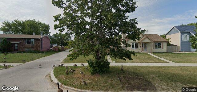 2282 Burrows Avenue（加拿大曼尼托巴省溫尼伯市）房屋照片