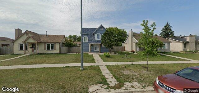 Larawan ng 2290 Burrows Avenue sa Winnipeg, Manitoba