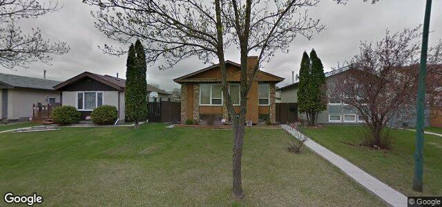 Larawan ng 23 Barnham Crescent sa Winnipeg, Manitoba