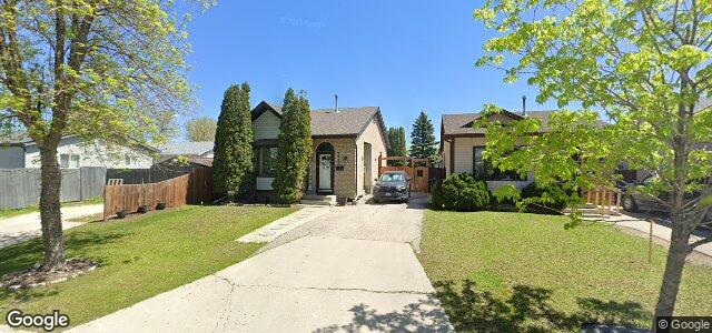 Larawan ng 235 Barnham Crescent sa Winnipeg, Manitoba