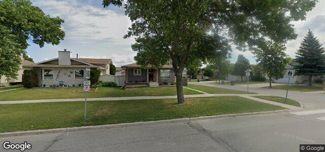 Larawan ng 2355 Burrows Avenue sa Winnipeg, Manitoba