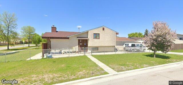 2379 Burrows Avenue（加拿大曼尼托巴省溫尼伯市）房屋照片