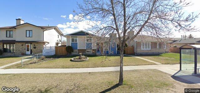 Larawan ng 2395 Burrows Avenue sa Winnipeg, Manitoba