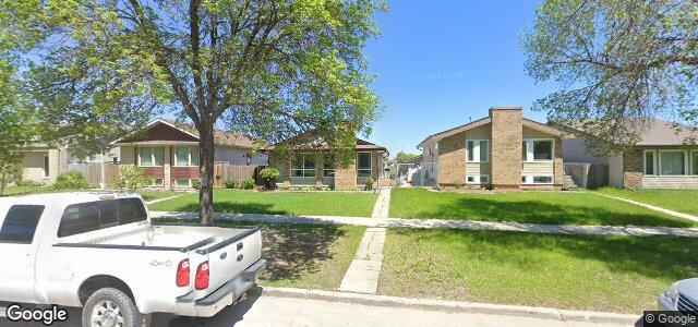 Larawan ng 242 Egesz Street sa Winnipeg, Manitoba