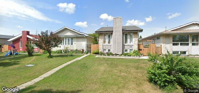 Larawan ng 243 Weitzel Street sa Winnipeg, Manitoba