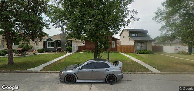 Larawan ng 2488 Burrows Avenue sa Winnipeg, Manitoba