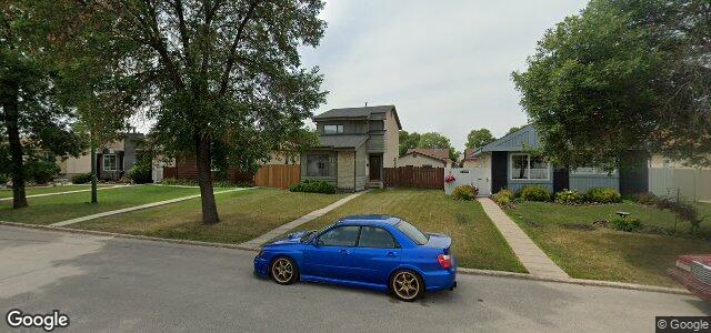 Larawan ng 2492 Burrows Avenue sa Winnipeg, Manitoba