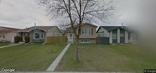 Larawan ng 2532 Burrows Avenue sa Winnipeg, Manitoba