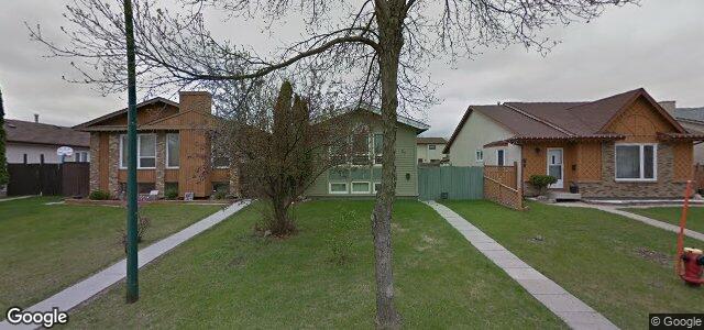 Larawan ng 27 Barnham Crescent sa Winnipeg, Manitoba