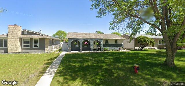 Larawan ng 27 Finestone Street sa Winnipeg, Manitoba