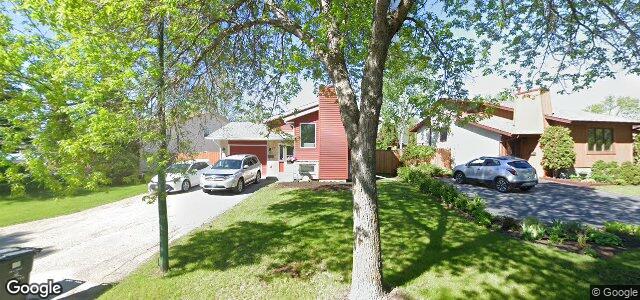 Larawan ng 27 Montbrook Road sa Winnipeg, Manitoba