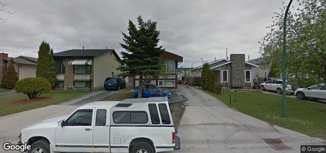 Larawan ng 274 Weitzel Street sa Winnipeg, Manitoba