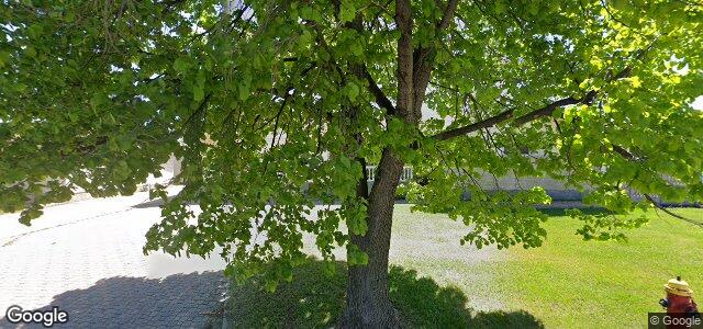 Larawan ng 28 Sanderson Avenue sa Winnipeg, Manitoba