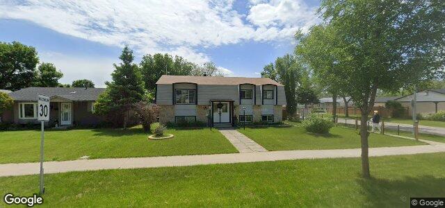 Larawan ng 280 Tyndall Avenue sa Winnipeg, Manitoba