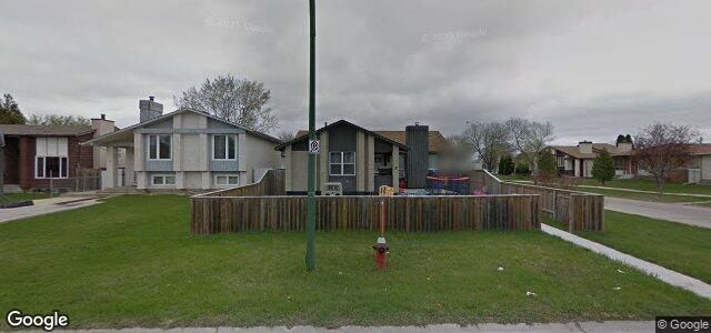 Larawan ng 3 Clovermead Road sa Winnipeg, Manitoba