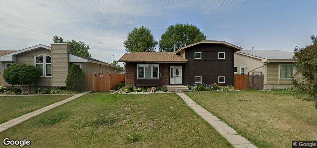 Larawan ng 301 Egesz Street sa Winnipeg, Manitoba
