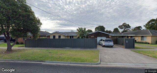 Larawan ng 31 Inglis Street sa Winnipeg, Manitoba