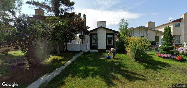 Larawan ng 32 Raber Road sa Winnipeg, Manitoba