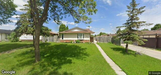 Larawan ng 321 Tyndall Avenue sa Winnipeg, Manitoba