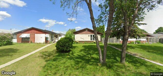 Larawan ng 325 Tyndall Avenue sa Winnipeg, Manitoba