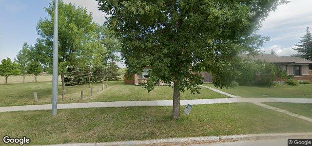 Larawan ng 330 Egesz Street sa Winnipeg, Manitoba