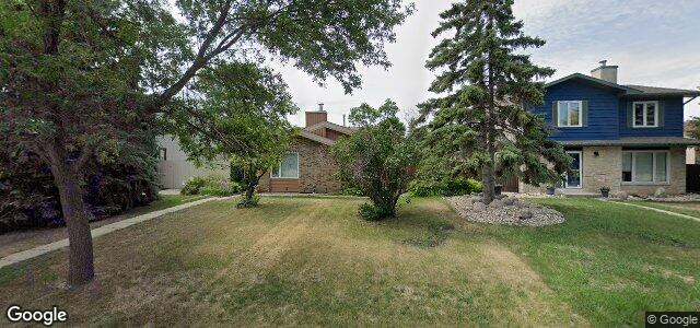 Larawan ng 341 Egesz Street sa Winnipeg, Manitoba