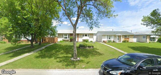 Larawan ng 341 Tyndall Avenue sa Winnipeg, Manitoba