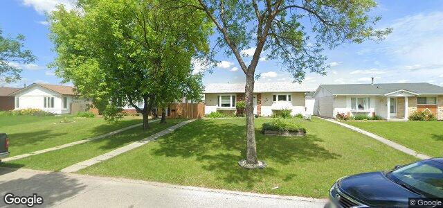 Larawan ng 345 Tyndall Avenue sa Winnipeg, Manitoba