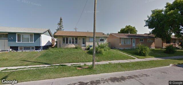 Larawan ng 35 Ringel Avenue sa Winnipeg, Manitoba
