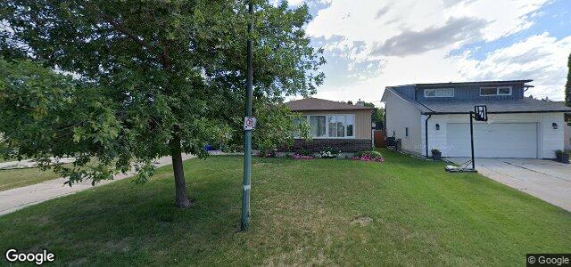 Larawan ng 35 Woodcroft Bay sa Winnipeg, Manitoba