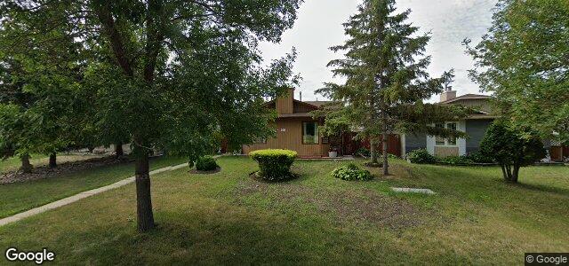 Larawan ng 351 Egesz Street sa Winnipeg, Manitoba