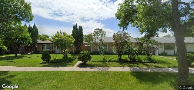 Larawan ng 360 Tyndall Avenue sa Winnipeg, Manitoba