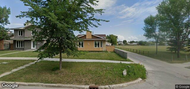 Larawan ng 362 Egesz Street sa Winnipeg, Manitoba