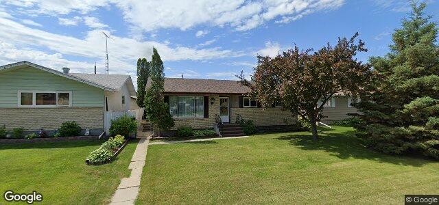 Larawan ng 40 Sanderson Avenue sa Winnipeg, Manitoba